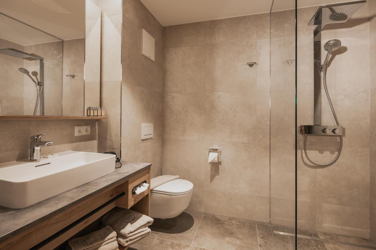 Large Double Room,1186778347:JPEG